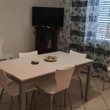 Apartment Little Rose Garden
